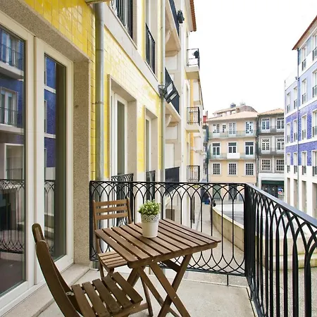 Cardosas Square By Hosts Appartement *