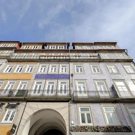 Cardosas Square By Hosts *