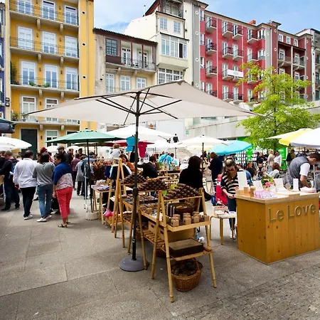 Cardosas Square By Hosts *