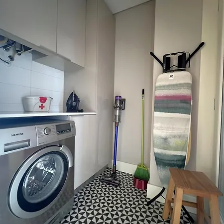 Cardosas Square By Hosts *