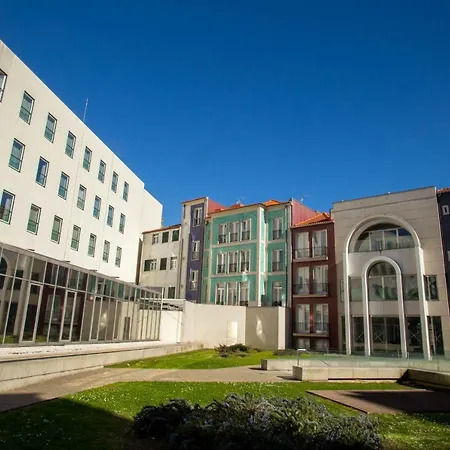 Cardosas Square By Hosts