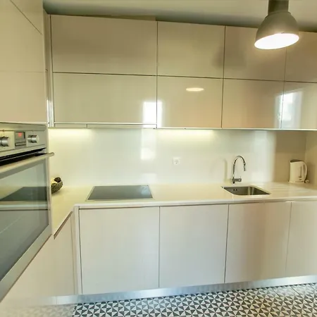 Cardosas Square By Hosts *