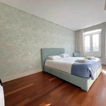 Cardosas Square By Hosts * 포르투