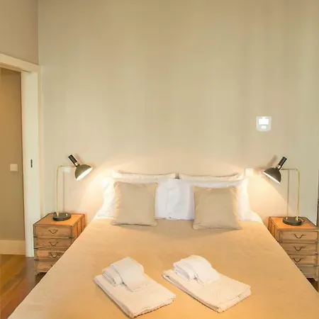 Cardosas Square Luxury By Hosts Oporto