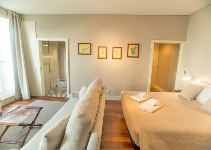 Cardosas Square By Hosts Appartement Oporto