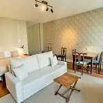 Cardosas Square By Hosts Apartman