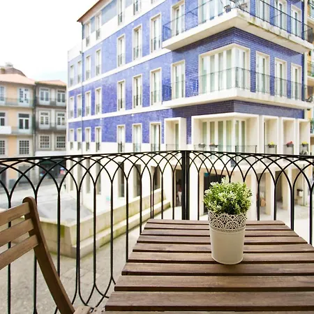 Apartament Cardosas Square By Hosts