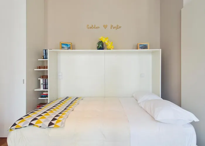 Cardosas Square By Hosts Apartman